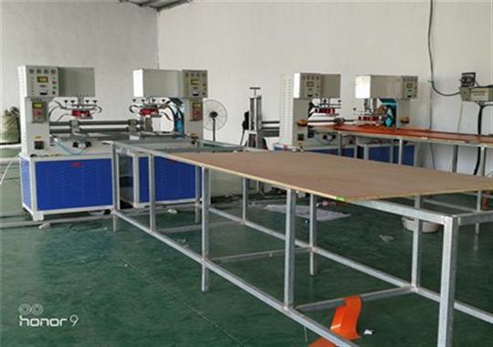 美之電雞糞帶熱合機(jī)接受晝夜運行模式考驗