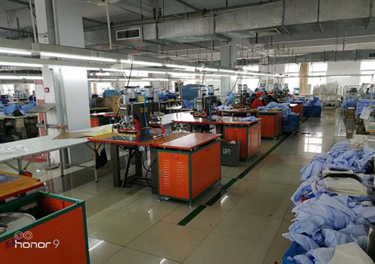 雨衣高頻熱合機(jī)都買這樣機(jī)器，物超所值！